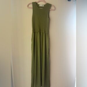 Taylor Olive Green Sleeveless Maxi with Ribbed Bodice